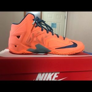 LeBron 11: ATOMIC ORANGE/GREEN ABYSS-GLACIER ICE